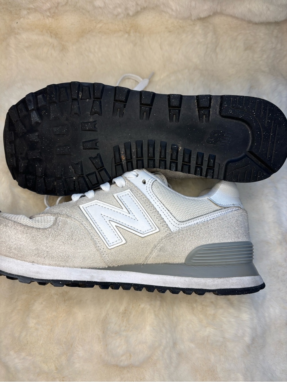 New Balance 574 Core Womens 9.5B Nimbus Cloud White Suede Sneakers WL574EVW - Picture 3 of 10